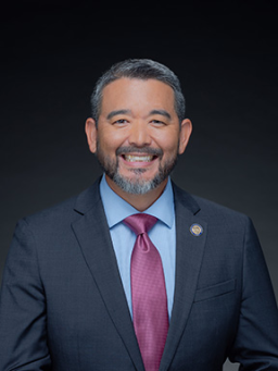 Andrew Garrett headshot