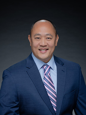Mike Lee headshot